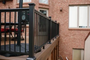 Aria Baluster Railing Closeup (Black)